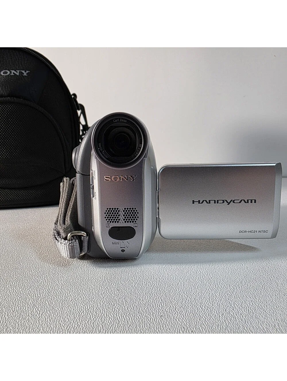 Sony DCR-HC21 MiniDV Handycam Digital Video Camera Recorder,Tested New Tape
